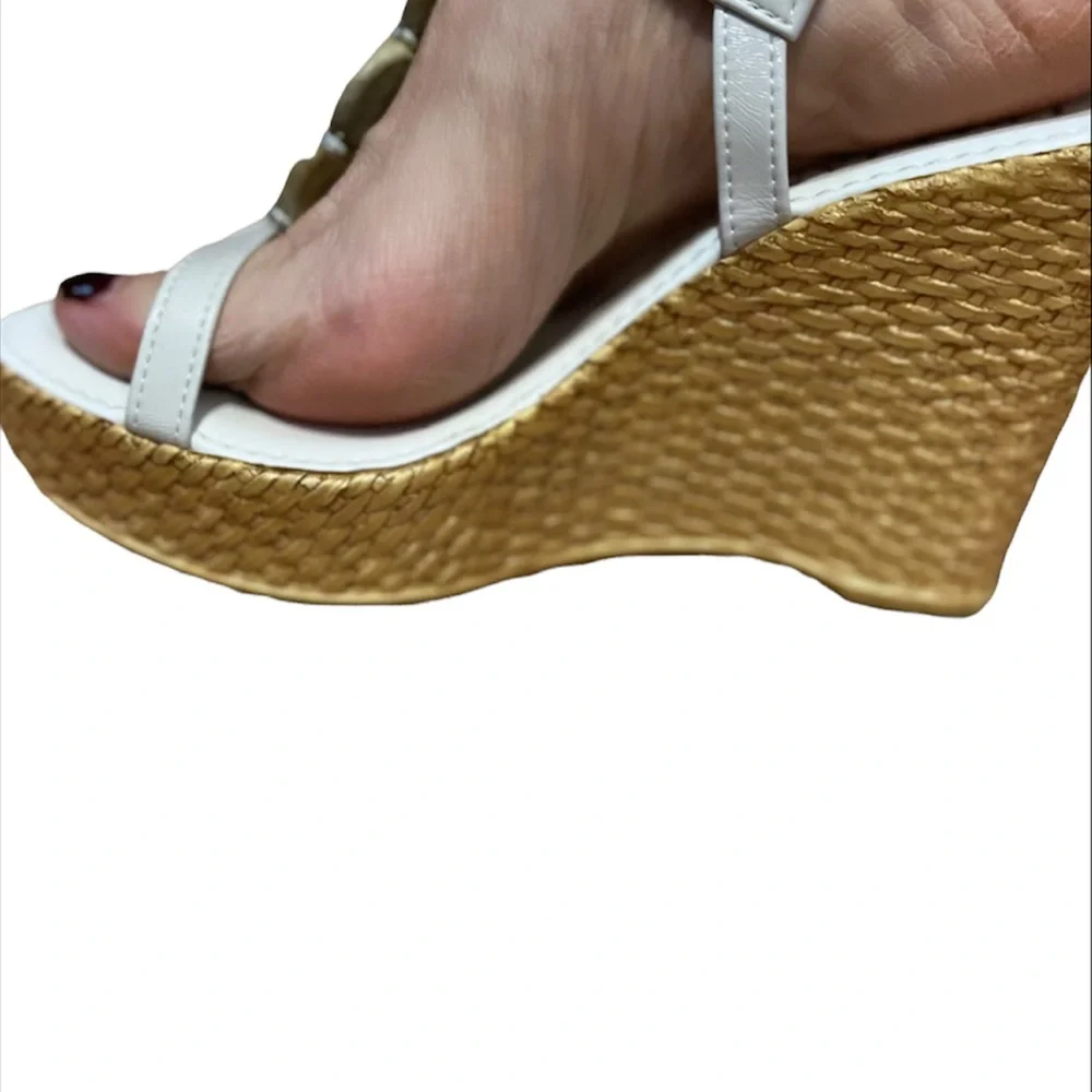 Italian Shoemakers Wedge Platform shoes. White with Beige Stones